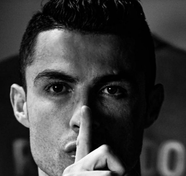 韩媒曝申裕斌总决赛将复出：膝伤未愈为世排带伤鏖战 盼冲击新纪录（韩媒称申裕斌将于总决赛复出：膝伤未愈仍为世界排名带伤拼战，力争再刷新纪录）